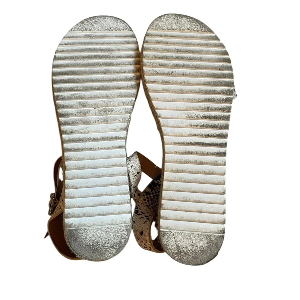 CHUSIONAIRE Espadrille Snakeskin Pattern Sandals Size: 11M